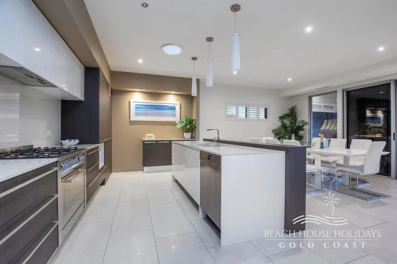 Waterfront Belle Beach House Holiday home